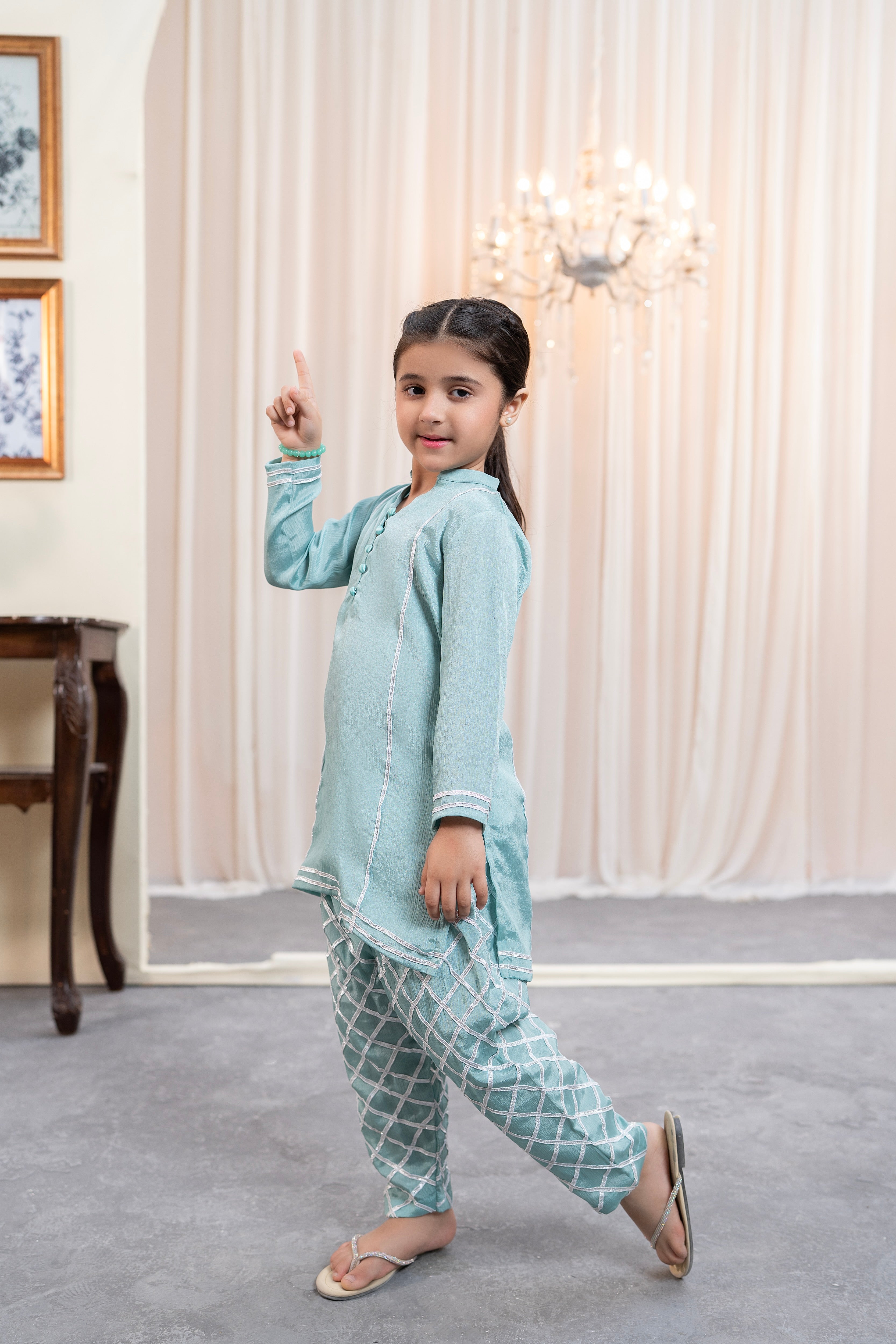 FEROZI GOTTA SHAWLAR SET