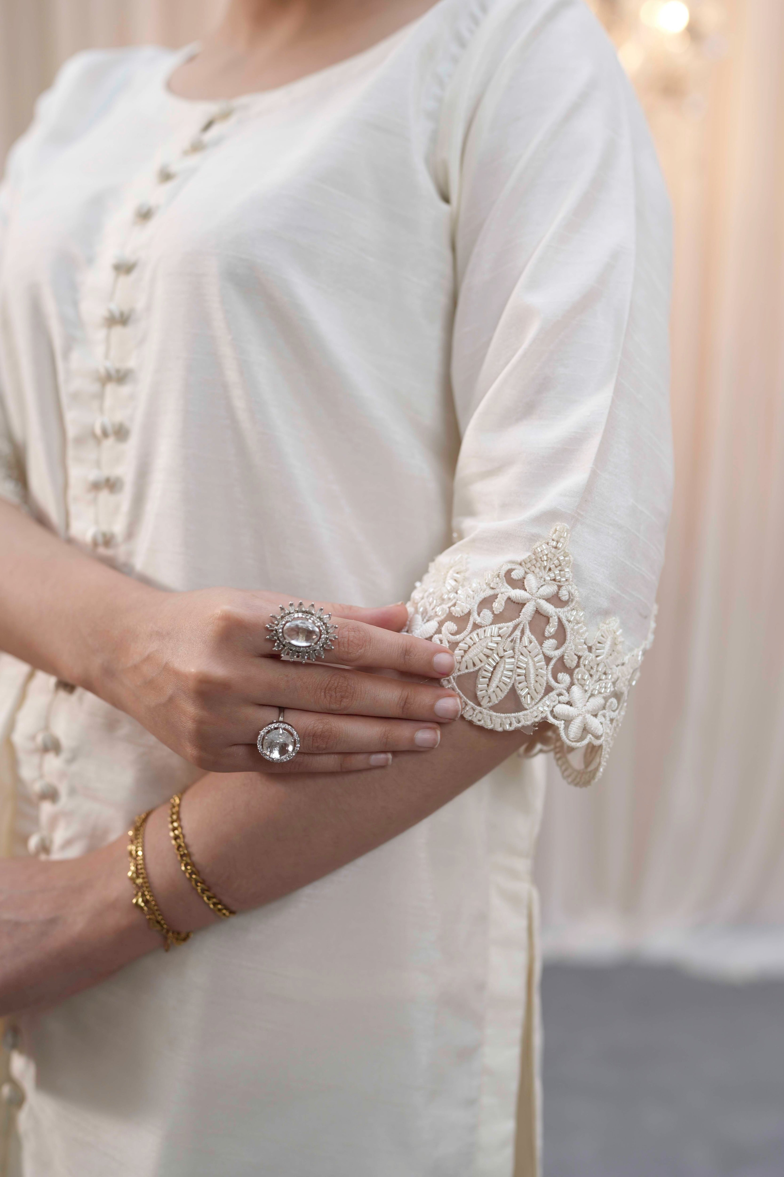 IVORY - 3 PIECE SUIT
