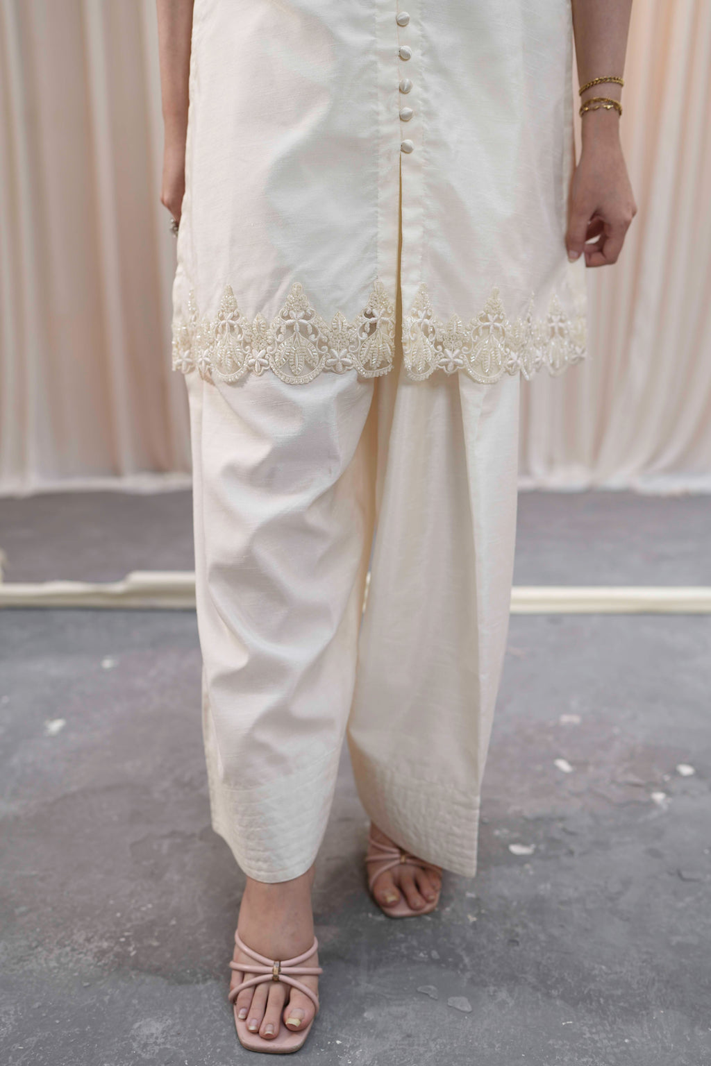 IVORY - 3 PIECE SUIT