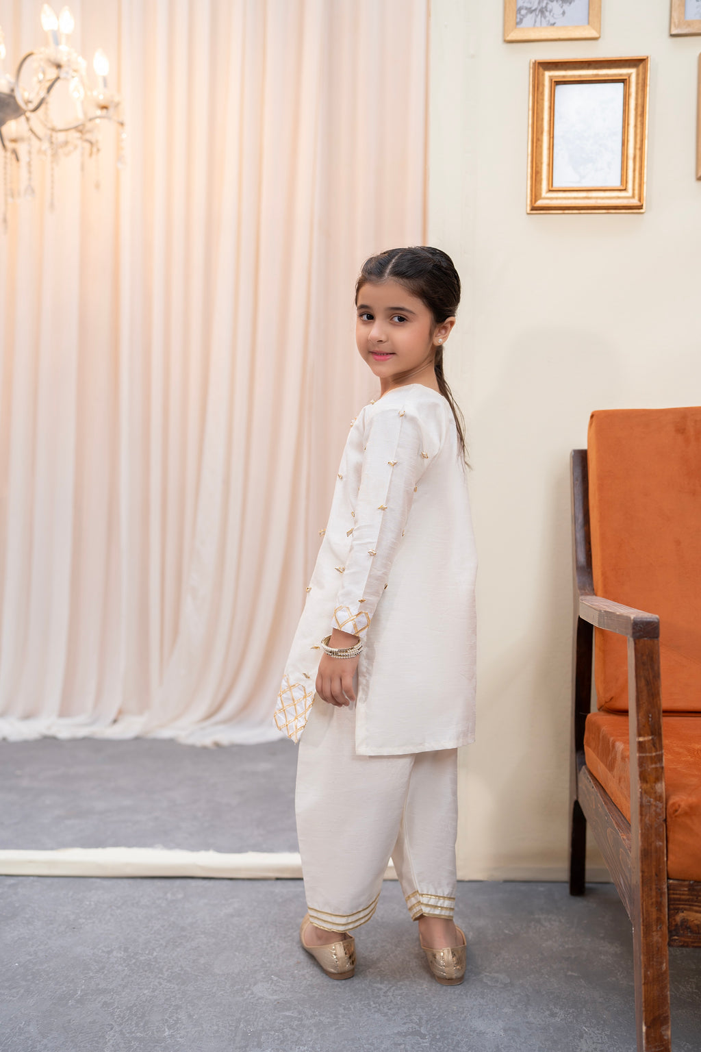 IVORY SUIT