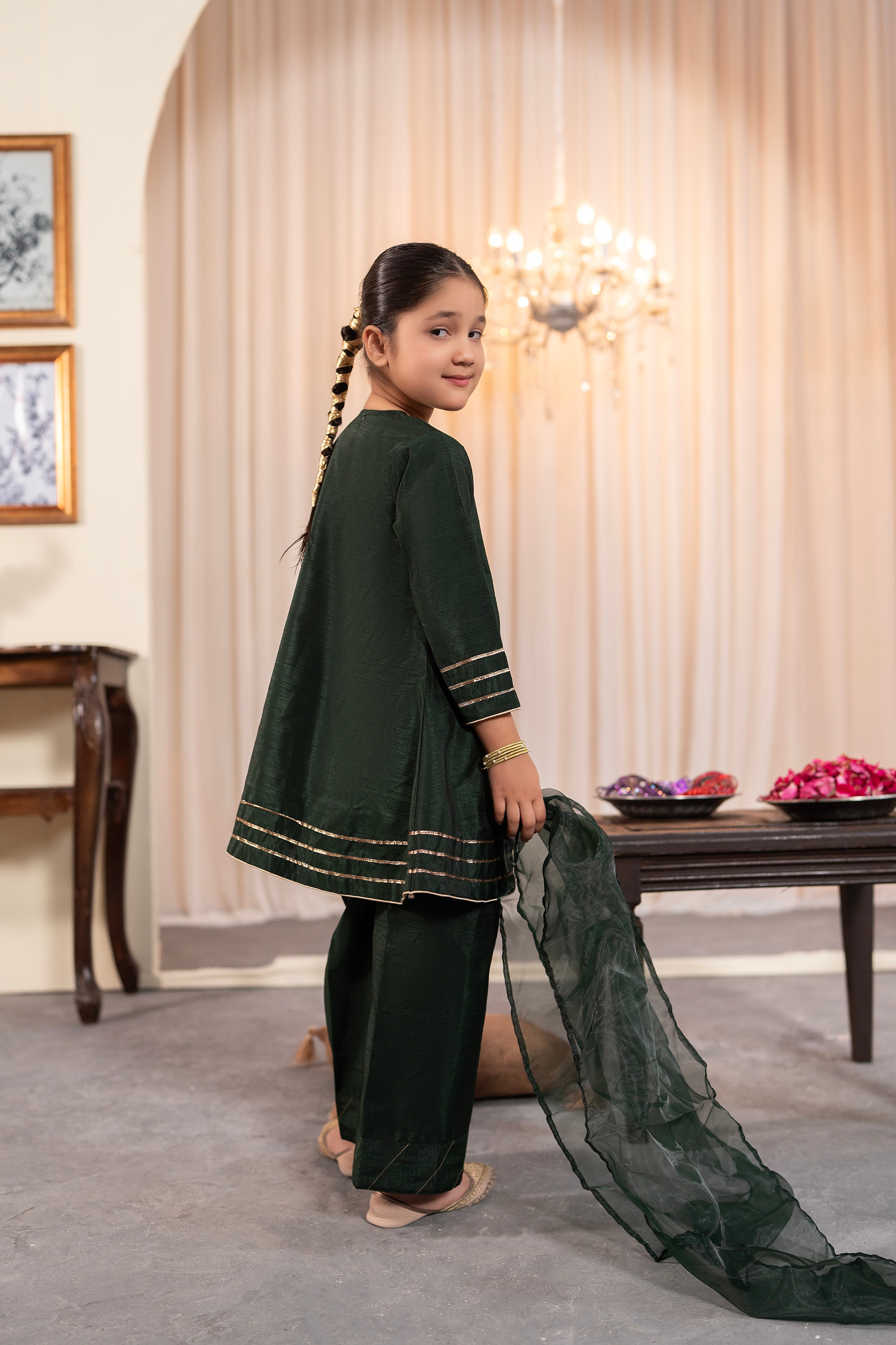 EMBERELLED GREEN PISHWAS SUIT
