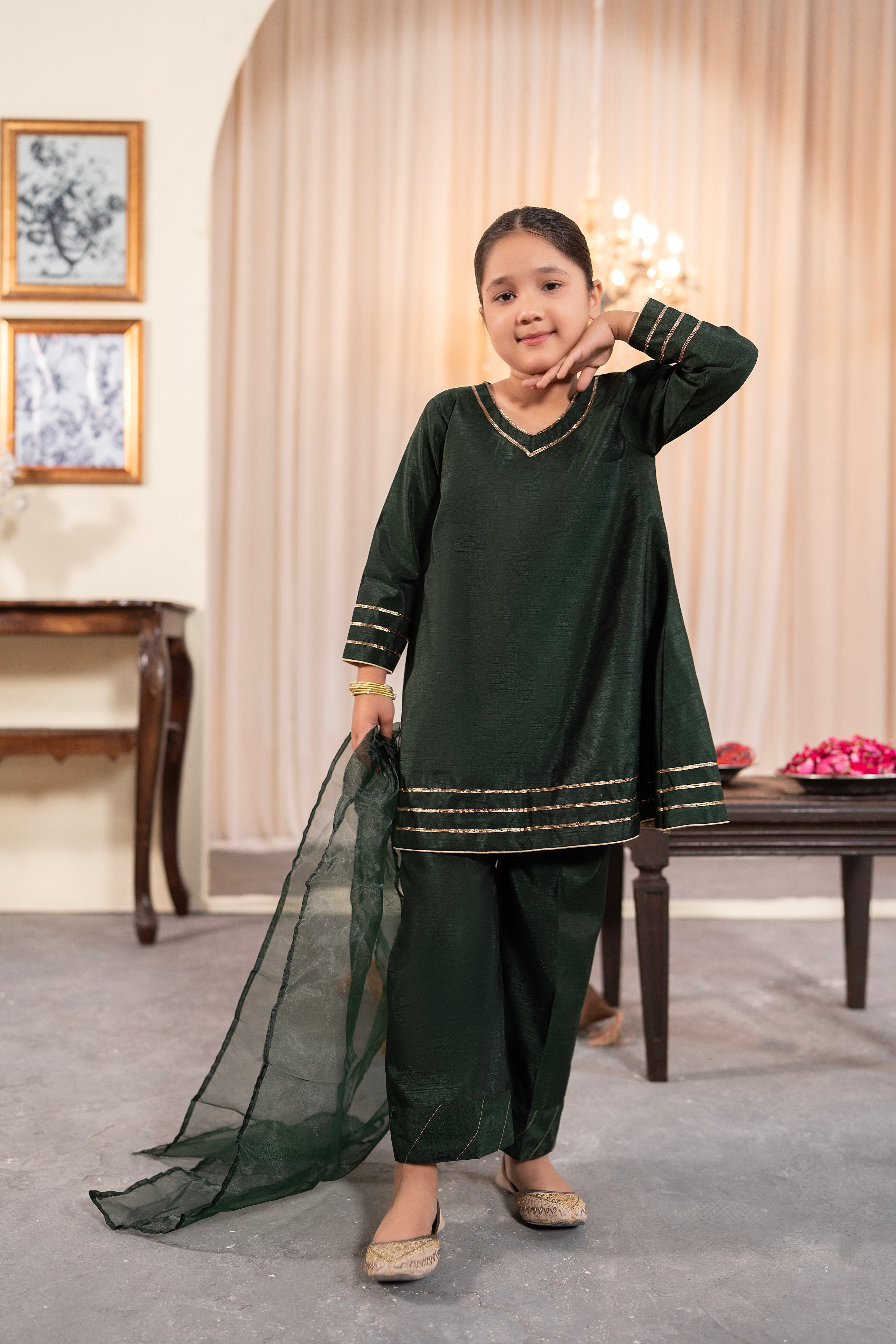 EMBERELLED GREEN PISHWAS SUIT