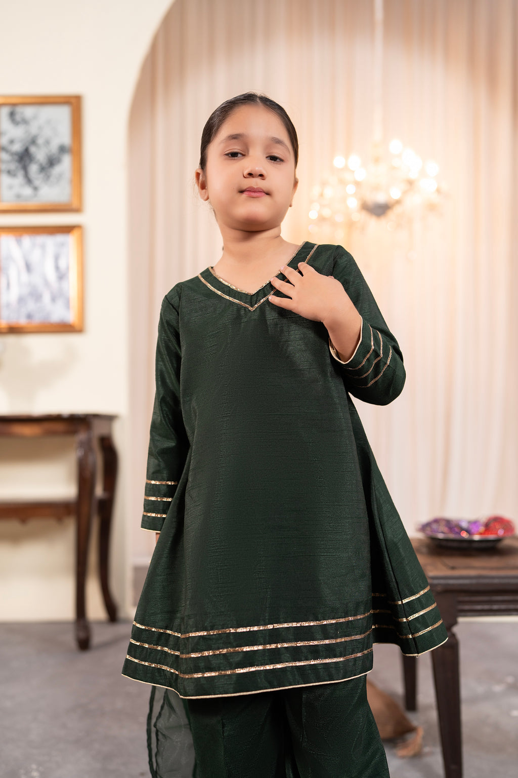 EMBERELLED GREEN PISHWAS SUIT